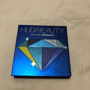 Huda Beauty Sapphire Obsessions